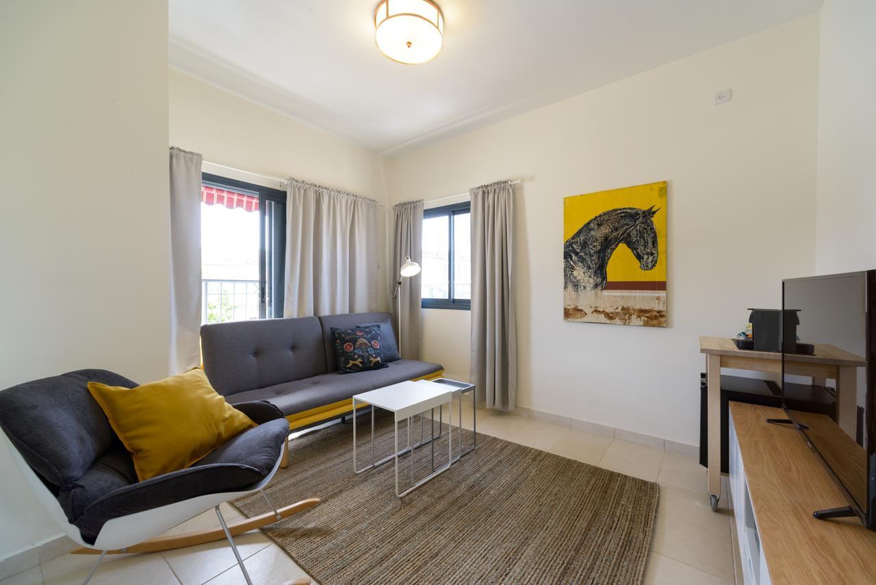 Luka 15 - By Beach Apartments Tlv Tel Aviv Oda fotoğraf